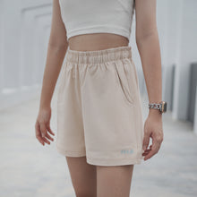 Load image into Gallery viewer, PENB WOMEN’S SHORTS - BEIGE