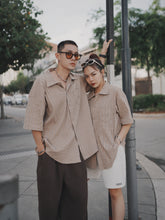 Load image into Gallery viewer, STOCKHOLM UNISEX BLOUSES - COFFEE
