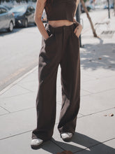 Load image into Gallery viewer, VINTAGE WAFFLE UNISEX TROUSERS - DARK CHO
