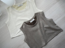 Load image into Gallery viewer, LOVEYOURSELF SINGLETS - BROWN
