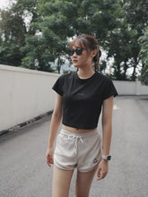 Load image into Gallery viewer, CLEAN FIT CROP TOP - BLACK
