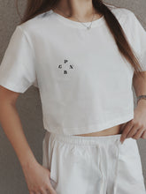 Load image into Gallery viewer, WOMEN’S FLOW CROPTOP - WHITE
