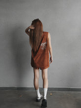 Load image into Gallery viewer, WOMEN’S OD SUEDE SINGLETS - BROWN
