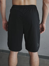 Load image into Gallery viewer, MEN’S FLOW SHORTS - BLACK
