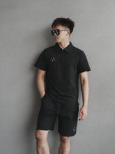 Load image into Gallery viewer, MEN’S FLOW POLO TEE - BLACK
