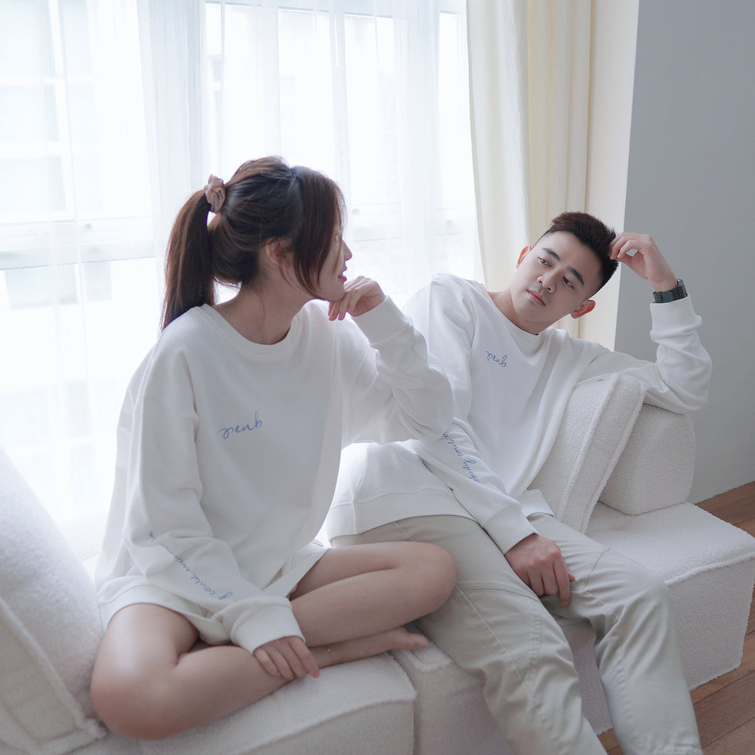 IRREPLACEABLE UNISEX SWEATER - WHITE